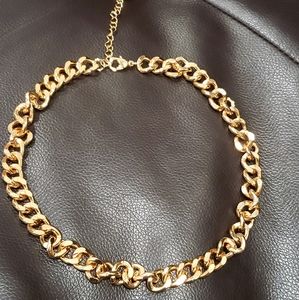 Gold tone💛 choker necklace